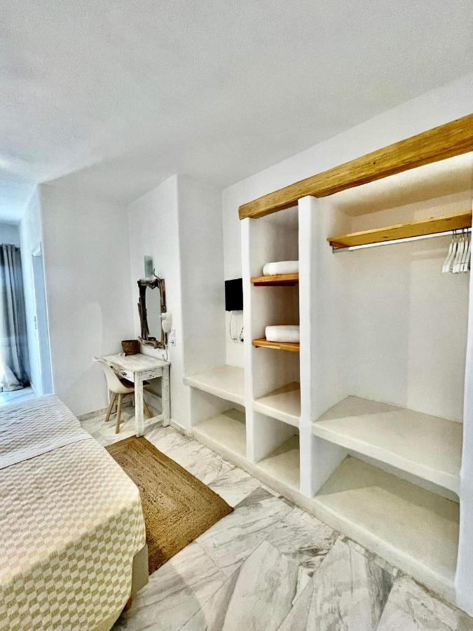 Athina Rooms - Lounge Apartments Парос Экстерьер фото